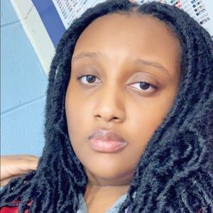 Meet your Posher, Rebecca